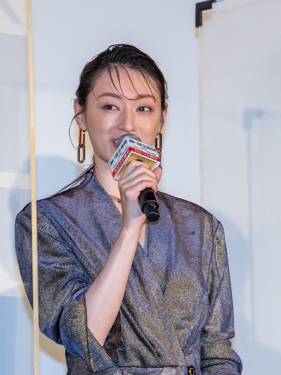 「オリヴィエ・ミラ・アームストロング」栗山千明さん
