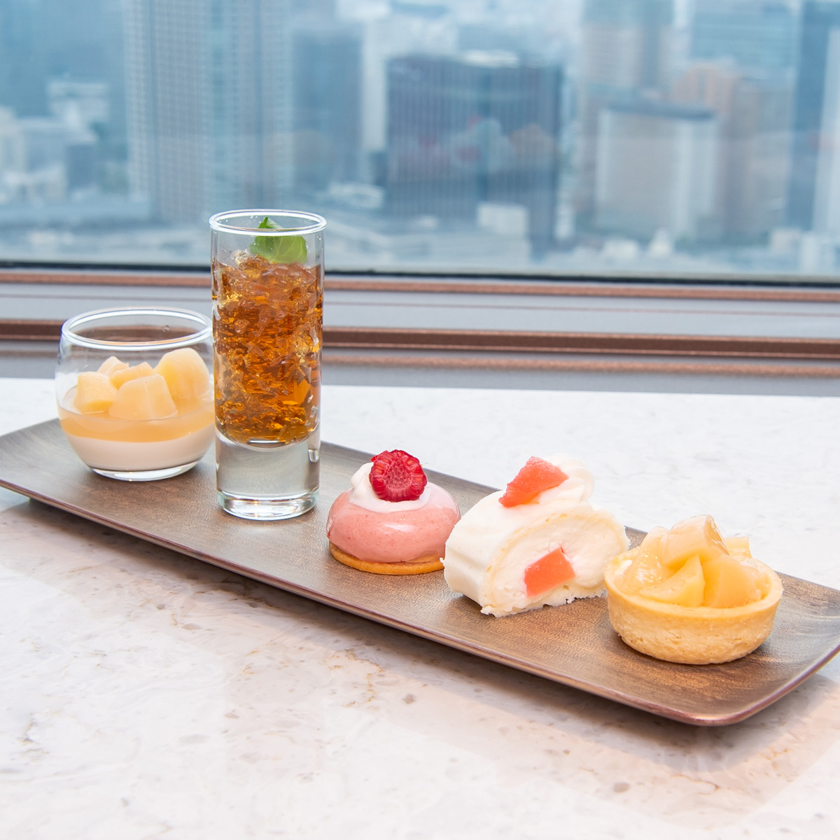 品川プリンスホテル「DINING & BAR TABLE 9 TOKYO」Peach & Milk プチポーションスイーツ