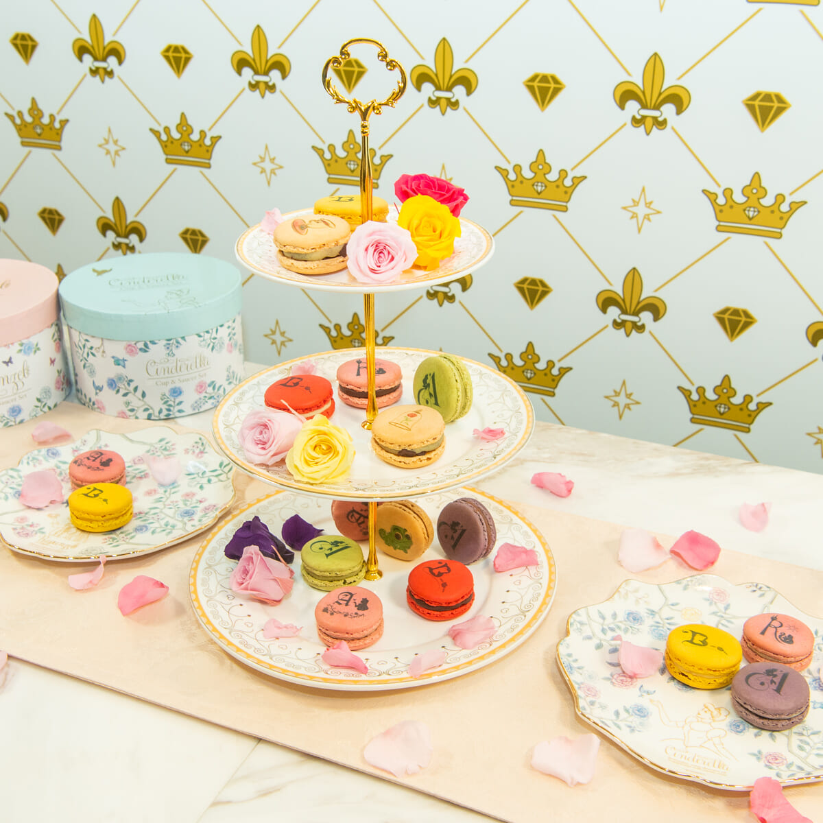 shopDisney（ショップディズニー）ハピネススイーツ定期便「ピエール・エルメ・パリ」共同企画「マカロン」