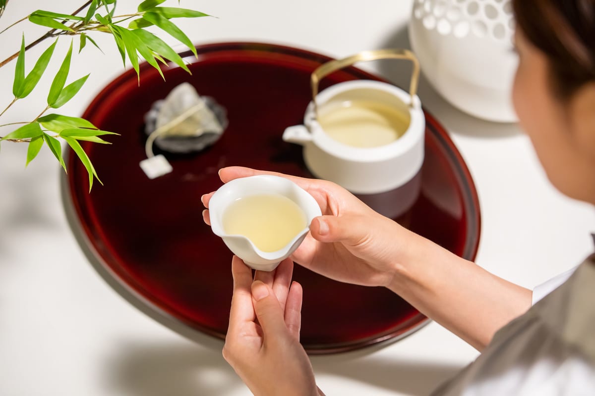 EDOBIO『日本の茶葉ブレンド 煎茶と桜』『日本の茶葉ブレンド 焙じ茶と生姜』2