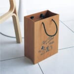 バッグのような木製ダストボックス