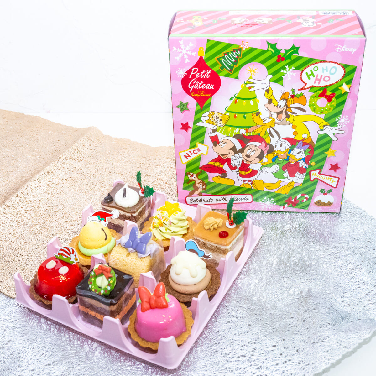 銀座コージーコーナー「<ディズニー>クリスマス・コレクション(9個入)」撮影