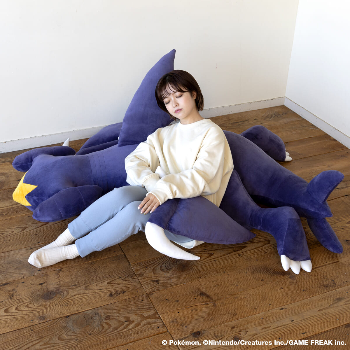 バンダイ「ポケットモンスター」大きなガブリアスクッション10