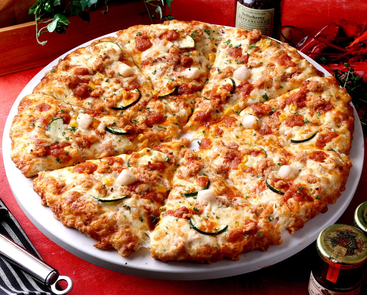 PIZZA-LA「カニとオマール海老ソースの贅沢ピザ」