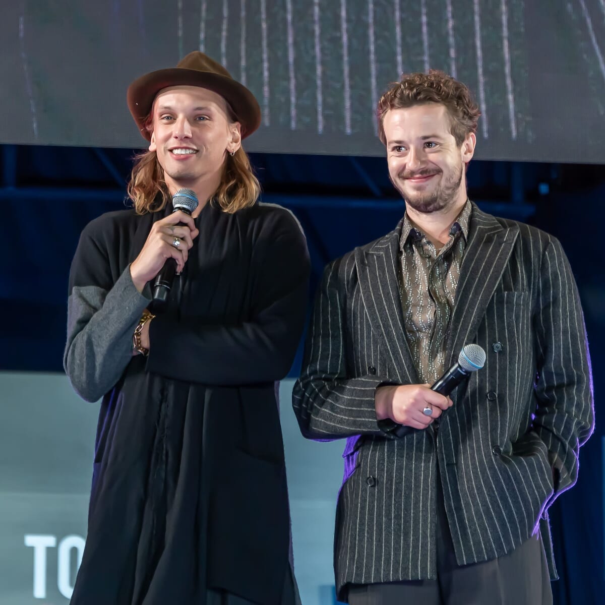 「セレブ・ステージ:ジョセフ・クイン&ジェイミー・キャンベル・バウアー」