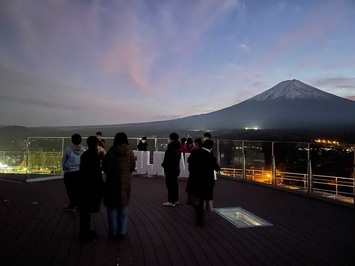 富士急ハイランド「FUJIYAMA タワー」皆既月食観望会1