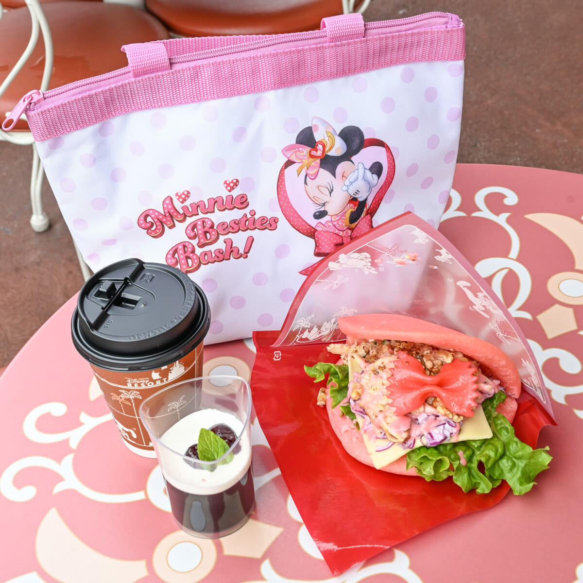 東京ディズニーランド「スウィートハート・カフェ」“ミニー・ベスティーズ・バッシュ!”スペシャルセット撮影