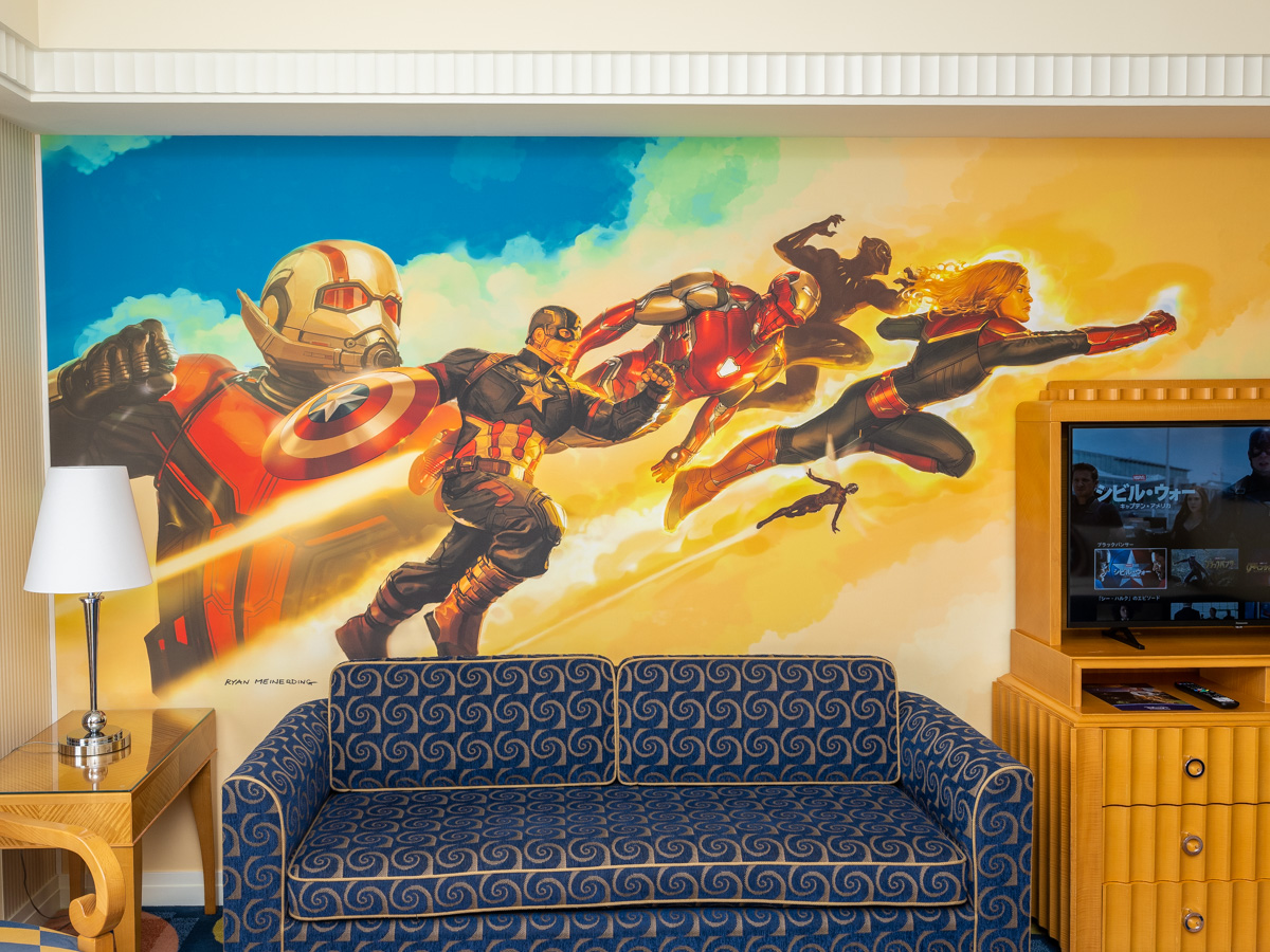 ディズニーアンバサダーホテル「マーベルスペシャルルーム“アベンジャーズ：ヒーローズ・ユナイテッド”壁画