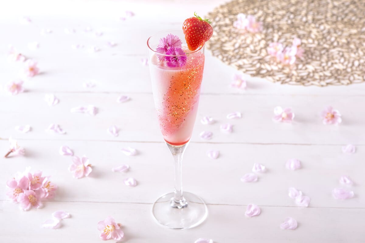 ヒルトン東京ベイ「桜×ストロベリーアフタヌーンティー」グラス