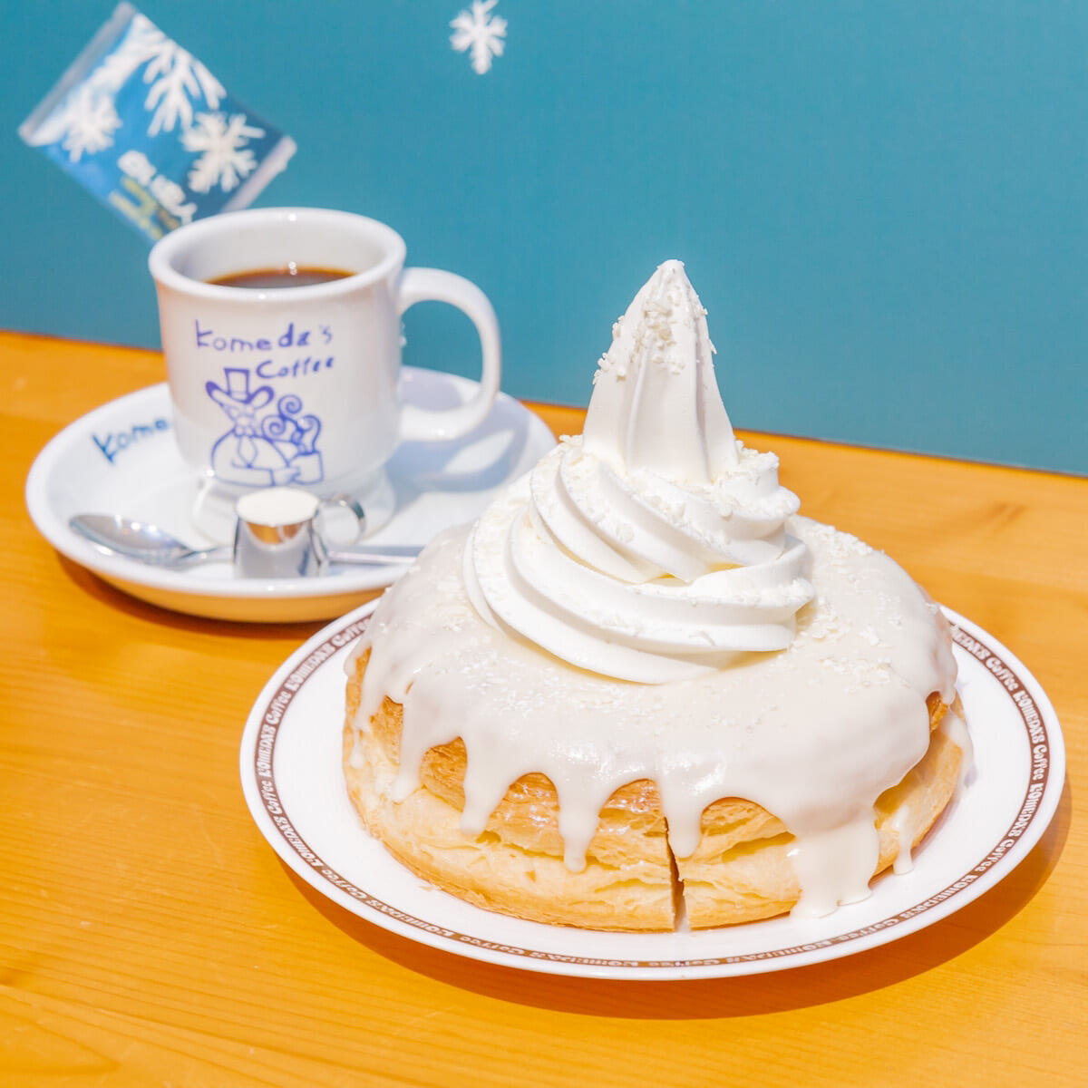 コメダ珈琲店「シロノワール 白い恋人」