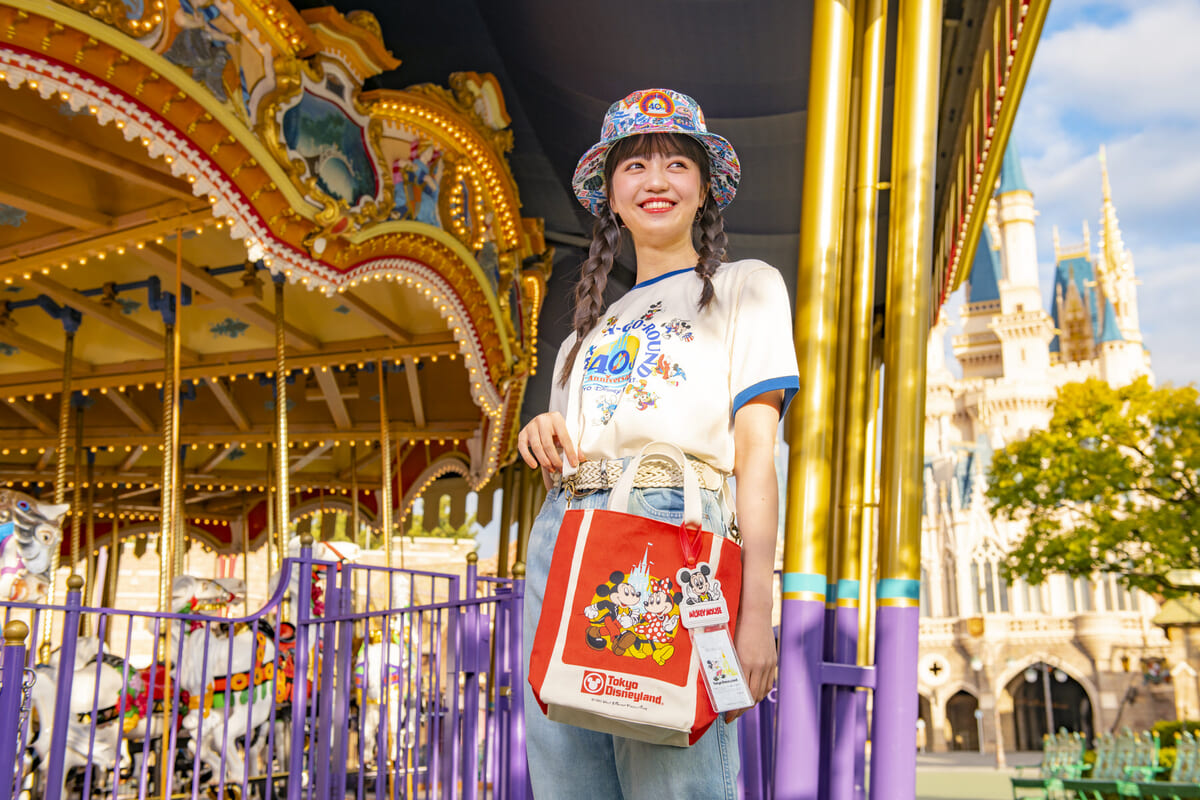 東京ディズニーランド 40周年 メモリーゴーラウンド ショルダーバッグ