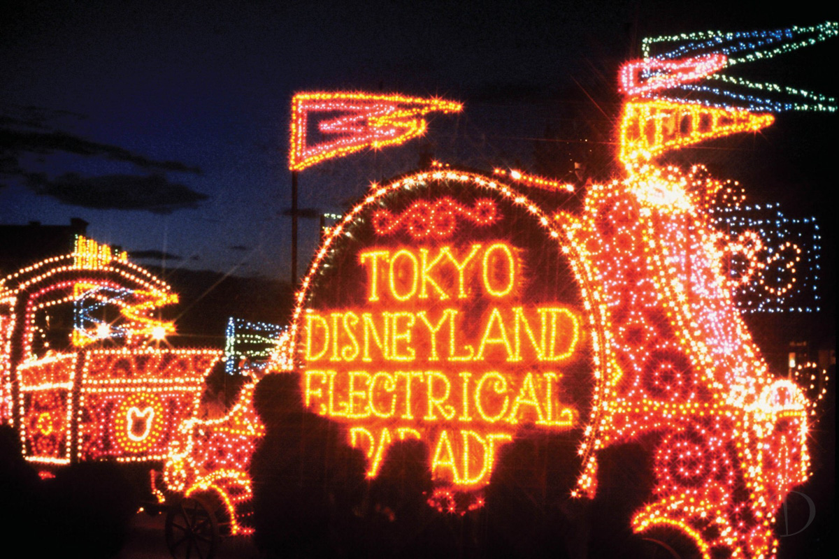 1985年3月9日「東京ディズニーランド・エレクトリカルパレード」スタート