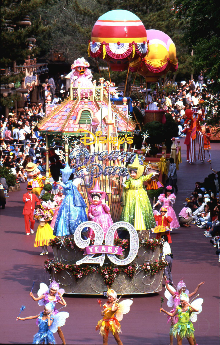 2003年1月25日東京ディズニーランド「ディズニー・ドリームス・オン・パレード」スタート