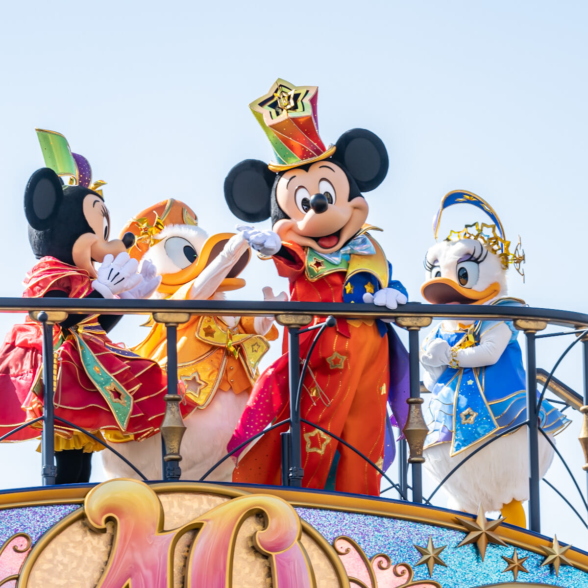 東京ディズニーリゾート40周年アニバーサリーイベント“ドリームゴーラウンド”レッツ・セレブレイト・ウィズ・カラー　メイン