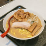 東京ラーメンストリート「味噌麺処 花道庵」特製ラーメン
