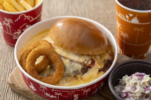 12_ベーコンチーズバーガー　グラタン仕立て、コールスロー付き