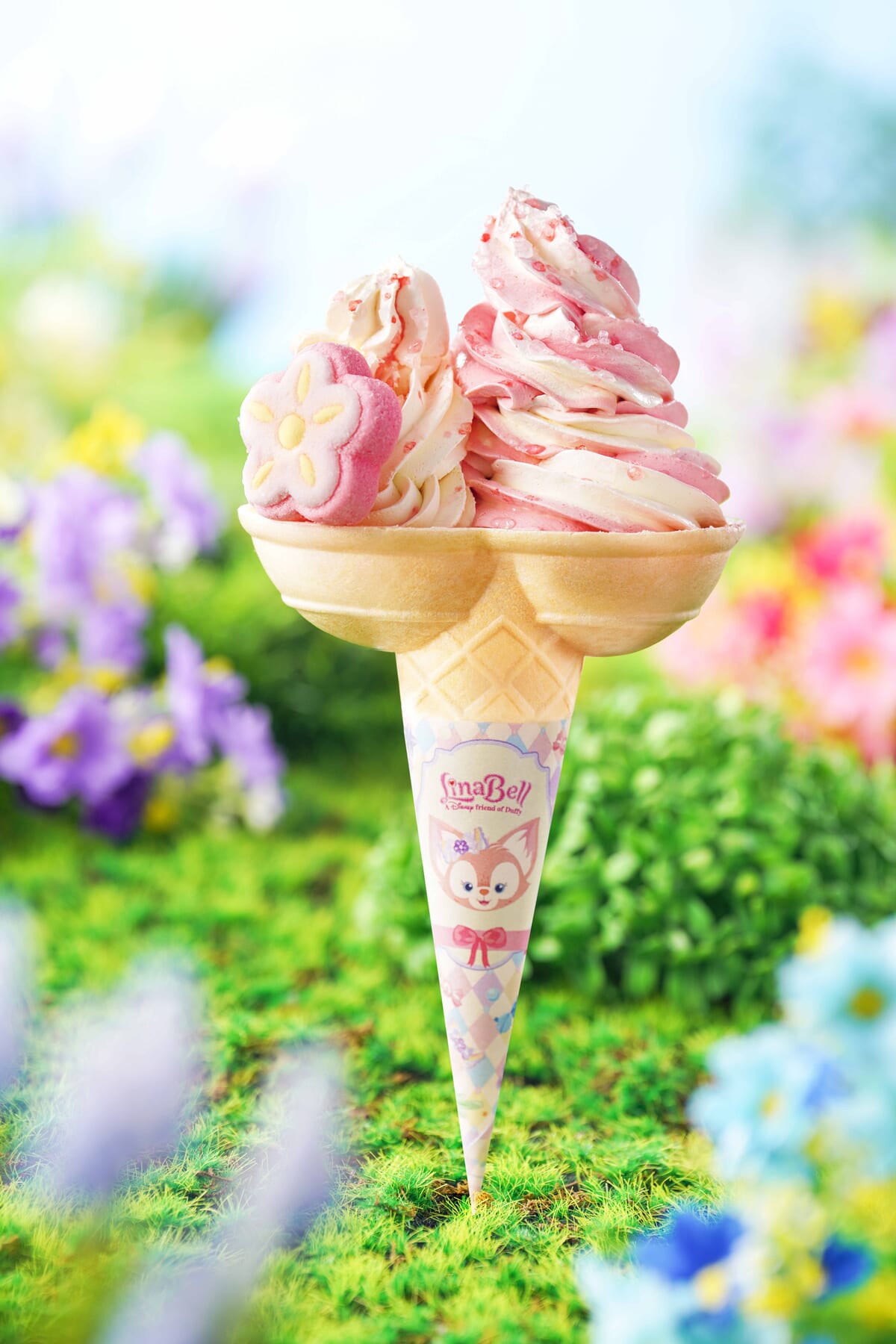 北海道産ミルク使用の白桃ソフトクリーム