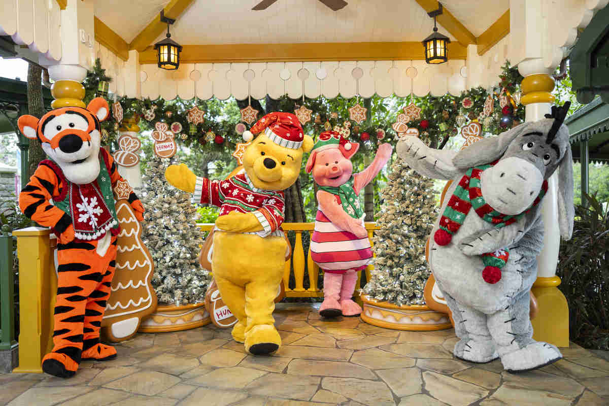 香港ディズニーランド“ディズニー・クリスマス2024”「くまのプーさん」グリーティング2