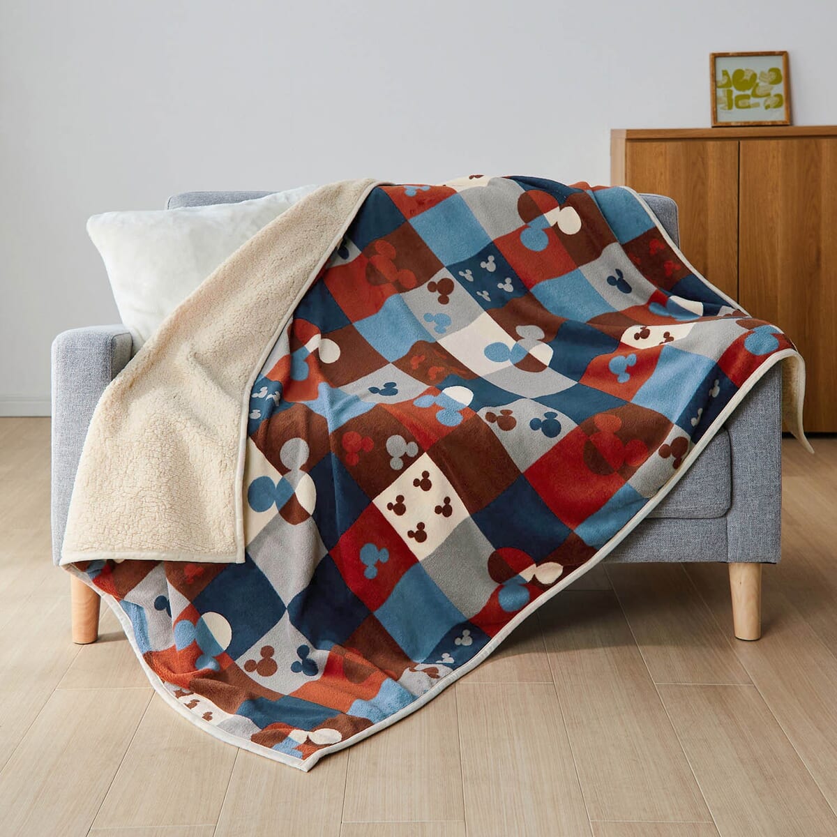 大きめサイズのマイクロファイバー毛布　イメージ