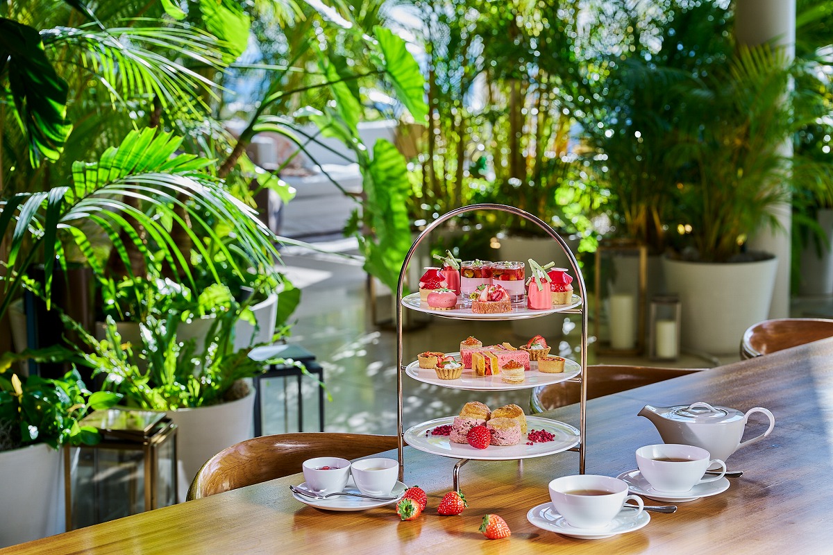 Strawberry EDITION Afternoon Tea