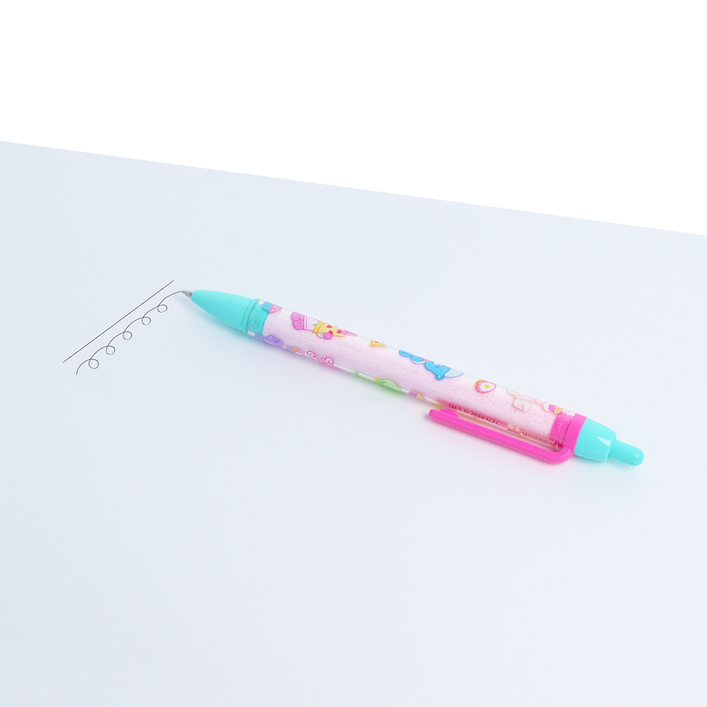 ボールペン　ピンク（使用イメージ）