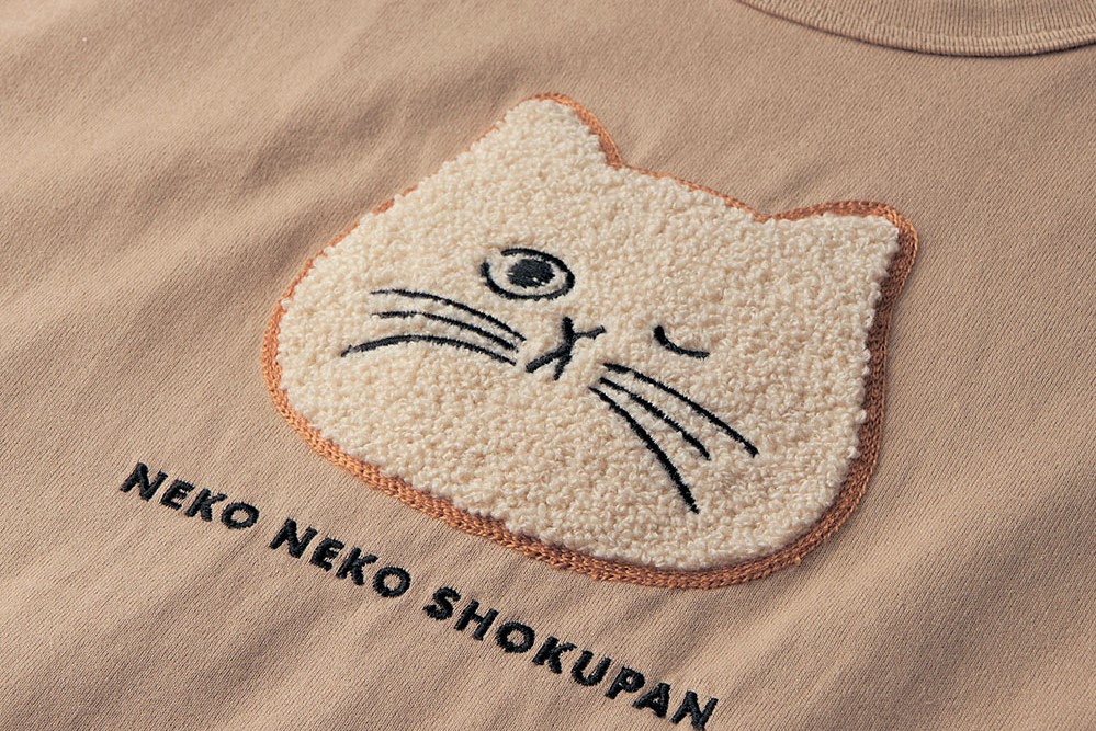 サガラ刺繍でパンの質感を表現