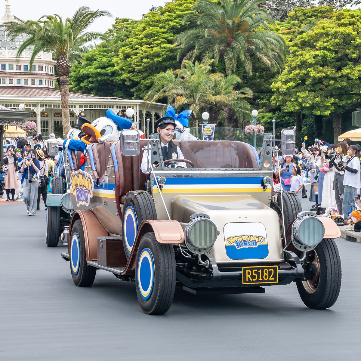 東京ディズニーランド「ドナルドダックのバースデー(お誕生日)」2025　3