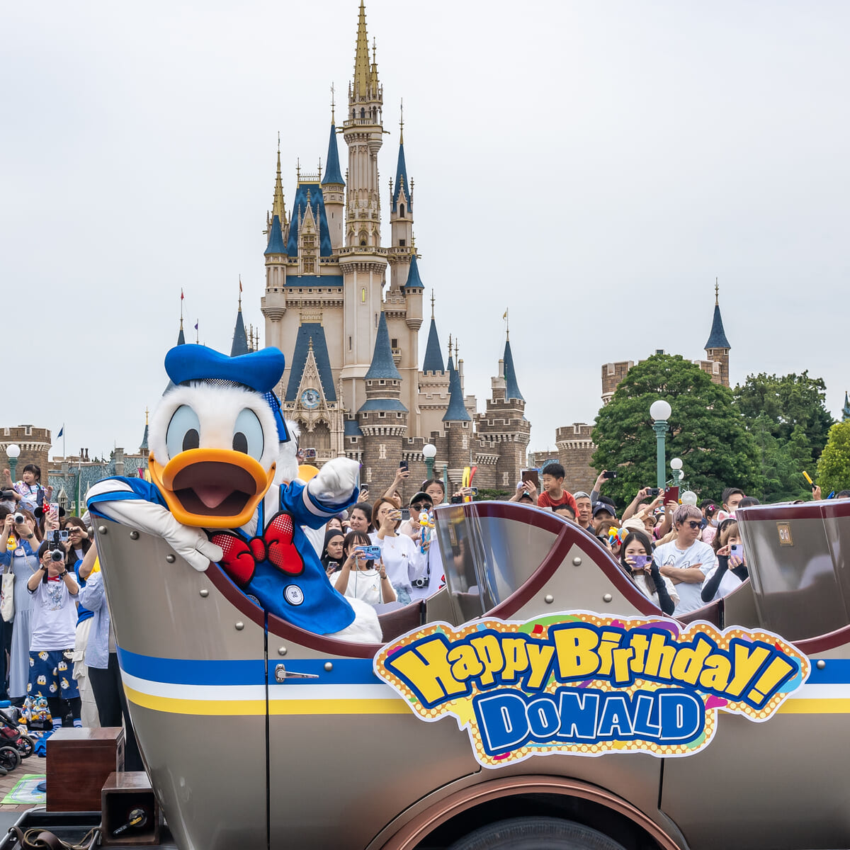 東京ディズニーランド「ドナルドダックのバースデー(お誕生日)」2025　2