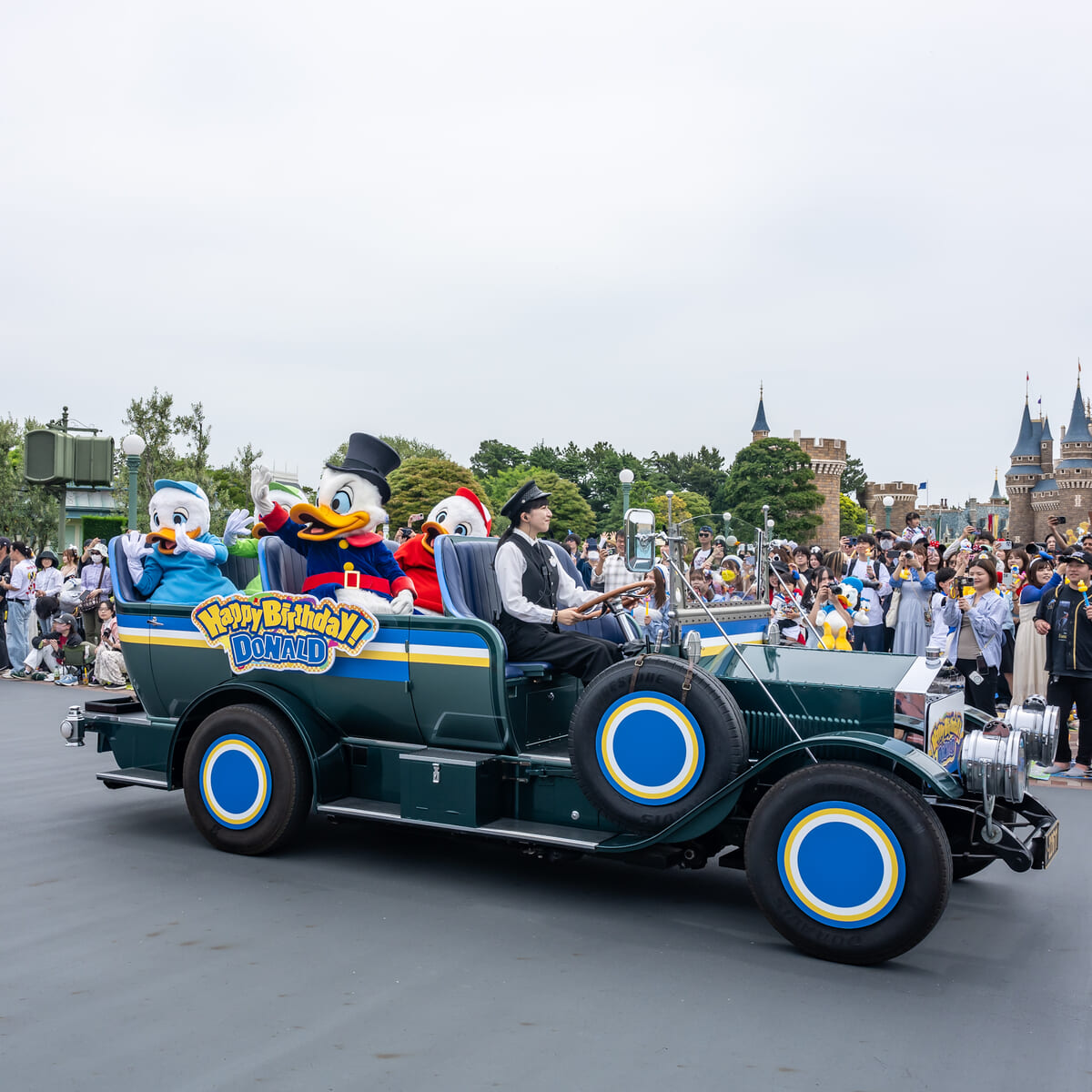 東京ディズニーランド「ドナルドダックのバースデー(お誕生日)」2025　6