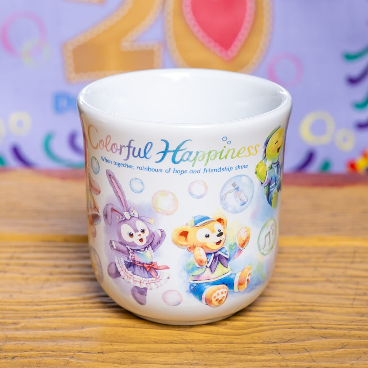 東京ディズニーシー“ダッフィー＆フレンズ20周年：カラフルハピネス”バナナムース＆アップル・ピーチゼリー、スーベニアカップ付き3