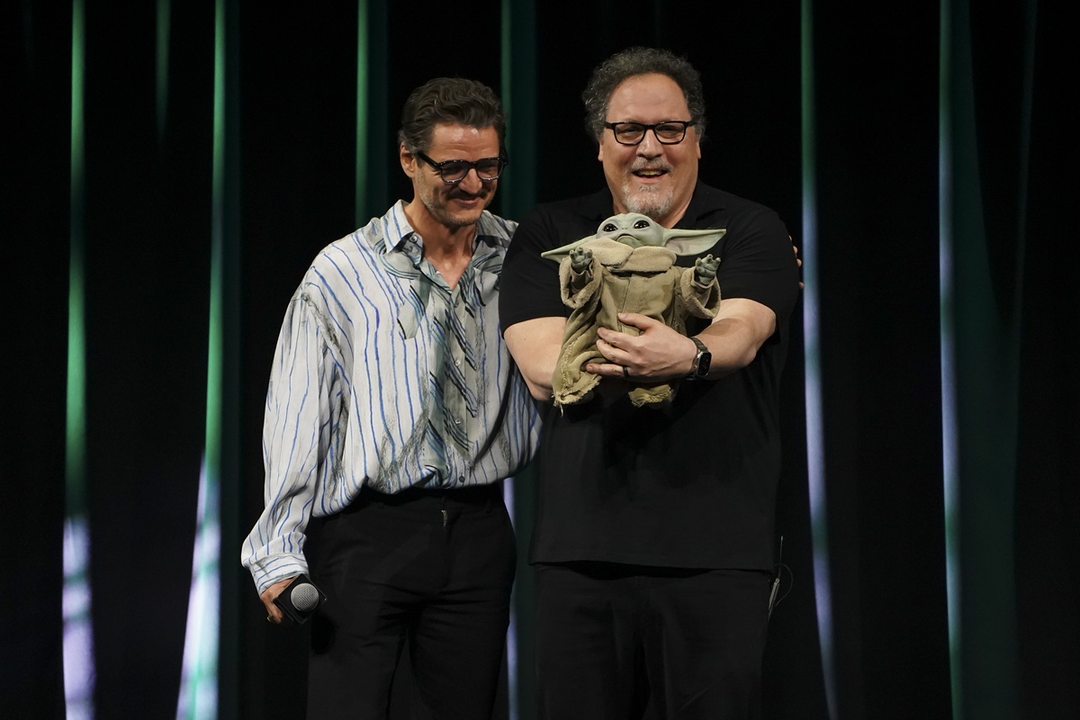 『スター・ウォーズ／マンダロリアン・アンド・グローグー』：ペドロ・パスカル、ジョン・ファヴロー、グローグー
