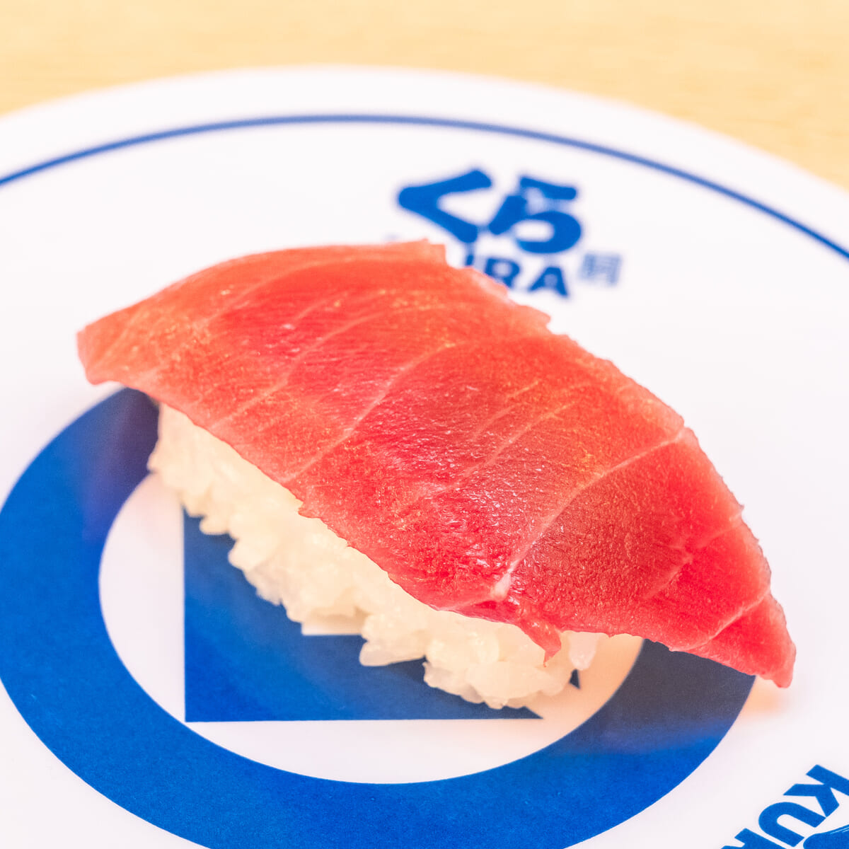 国産天然　本まぐろ中とろ（一貫）