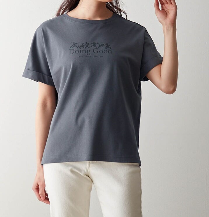大人の隠れた味方！汗ジミが目立ちにくいプリントTシャツ　ミッキー＆フレンズ