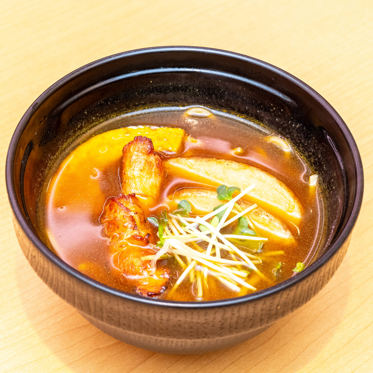 スパイス香るスープカレーラーメン