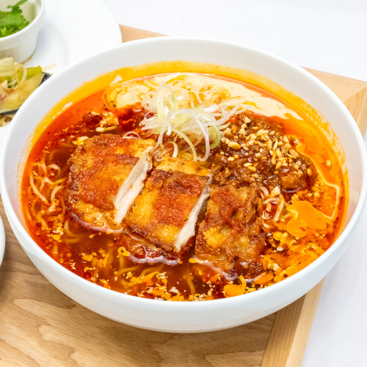 デニーズ×飯田商店「担々麺 Neo 分離の魔力～際立つスパイス」撮影