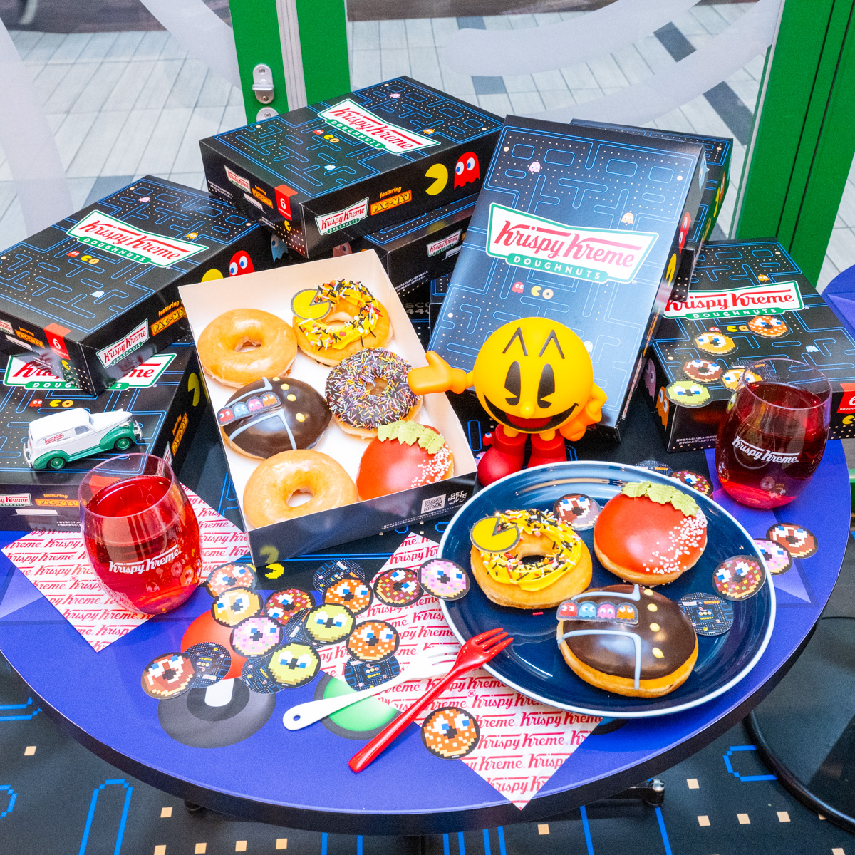 クリスピー・クリーム・ドーナツ「パックマン」コラボレーション「PAC-MAN × Krispy Kreme Doughnuts」撮影3