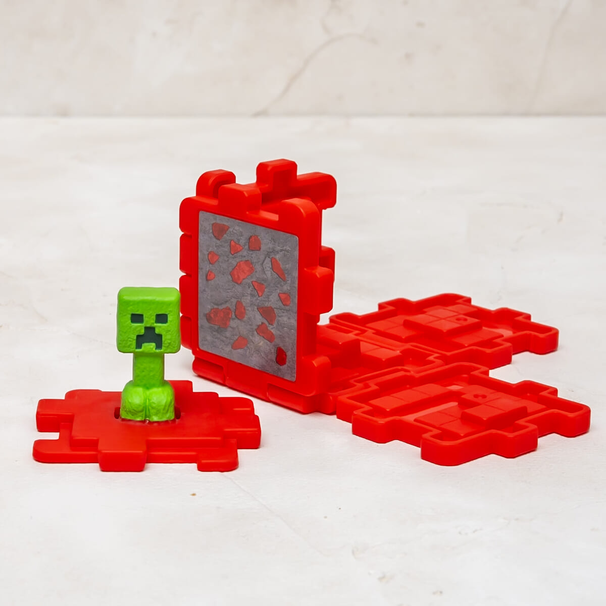 レッドストーンブロッックとクリーパー