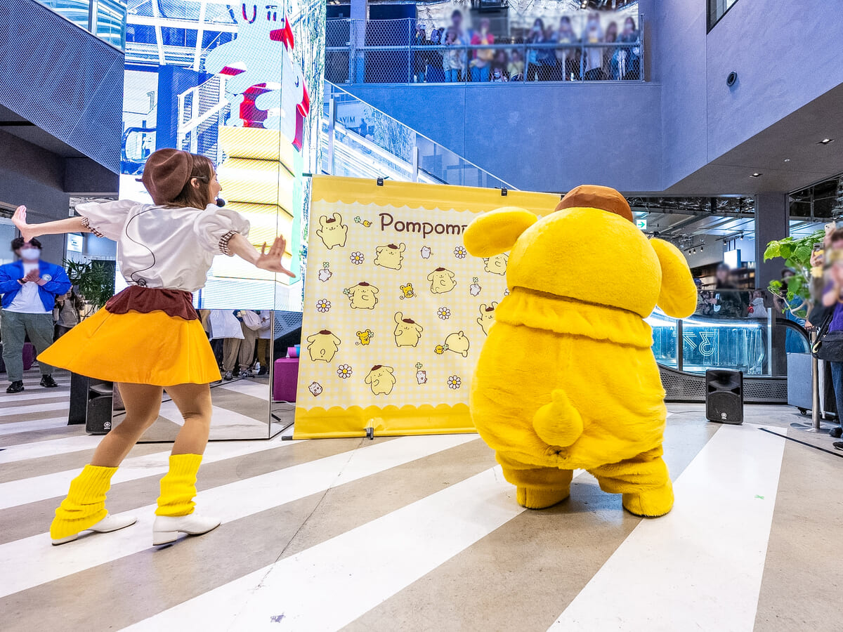 ポムポムプリンがRAYARD MIYASHITA PARKに来館　ダンス