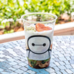 東京ディズニーランド／プラザパビリオン・レストラン「クールダウンうどん(牛カルビ、エッグ、豆乳ポテトソース)」2