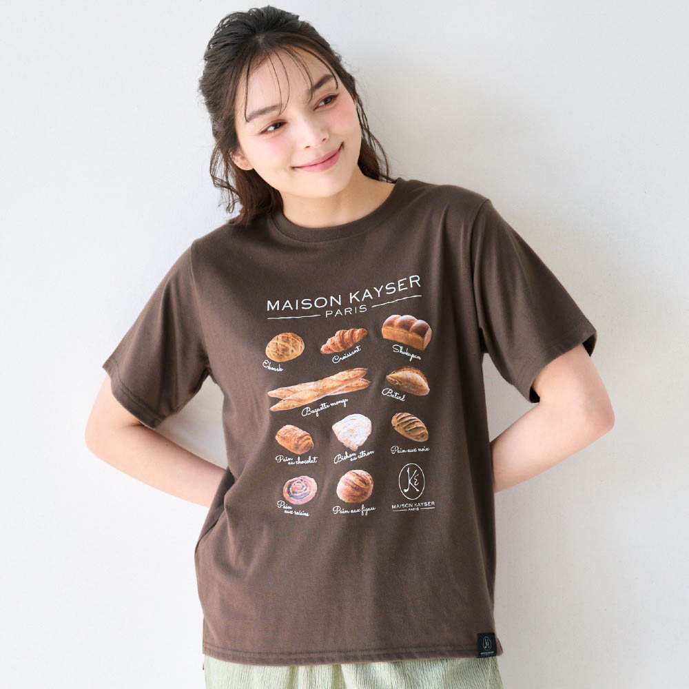 Tシャツ　ブラウン