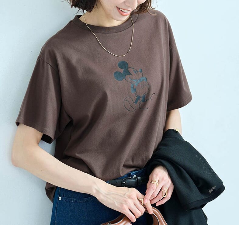 大人プリントTシャツ ブラウン