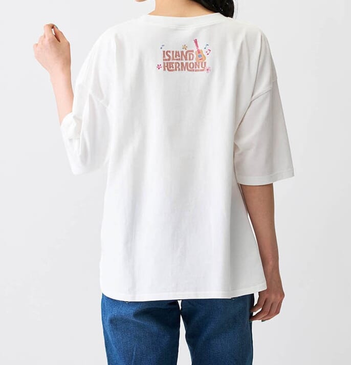 ワイドシルエットTシャツ　バックスタイル