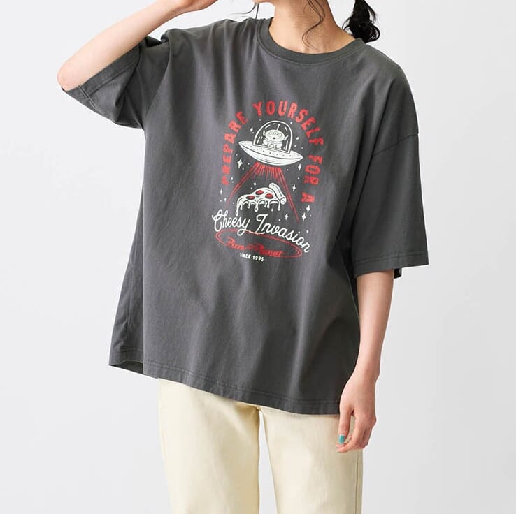 ユニセックスヴィンテージ風Tシャツ チャコール