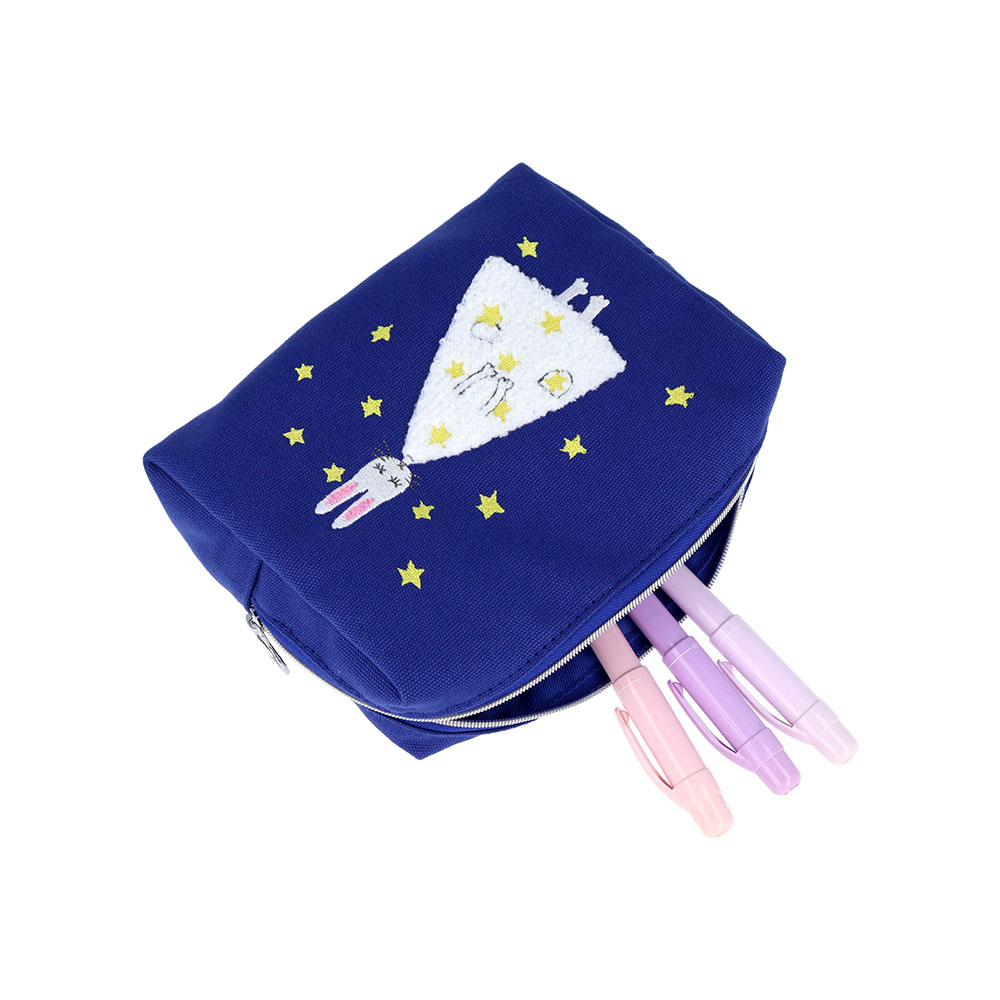 サガラ刺繍ペンケース 星(使用イメージ)