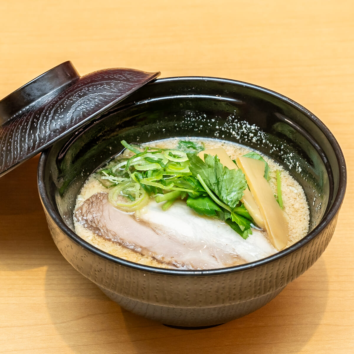 「スシロー×食べログ」全国名店監修シリーズ　”ラーメン人生JET”監修「とろとろ濃厚鶏ラーメン」
