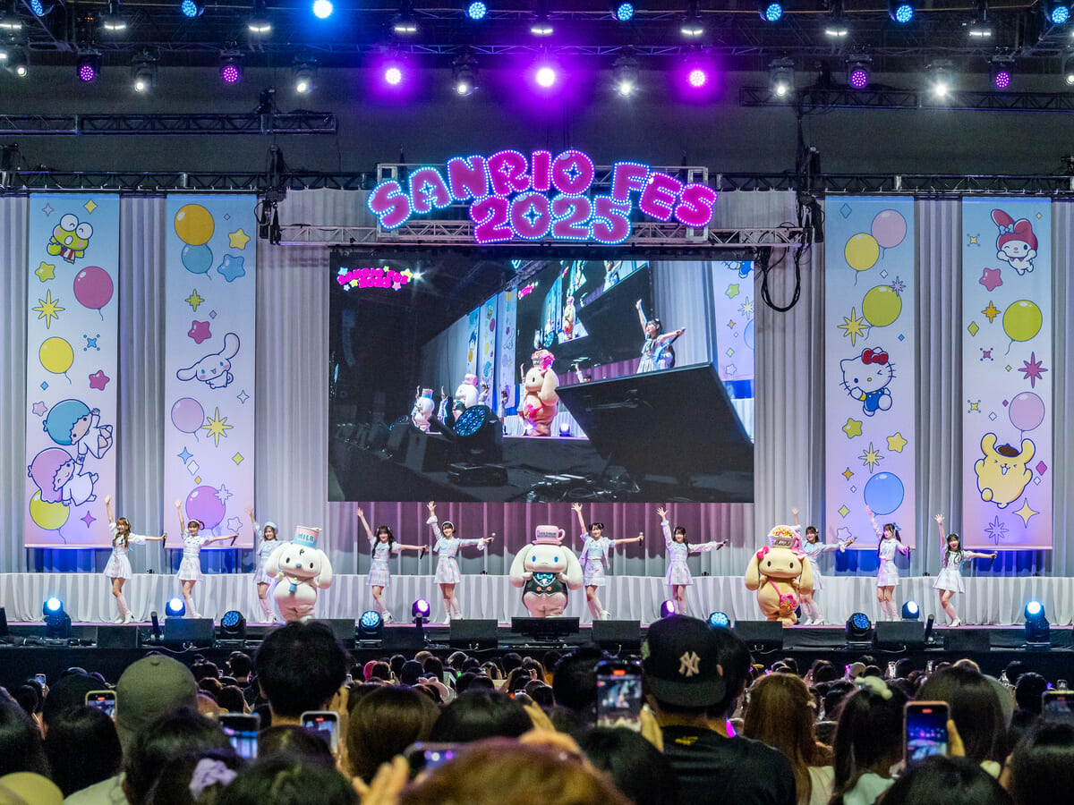 ＝LOVE「SANRIO FES 2025」ステージの様子2
