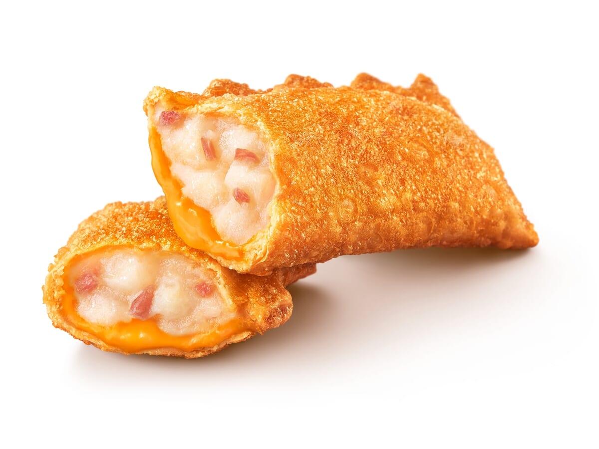 マクドナルド「チーズベーコンポテトパイ」2025　断面