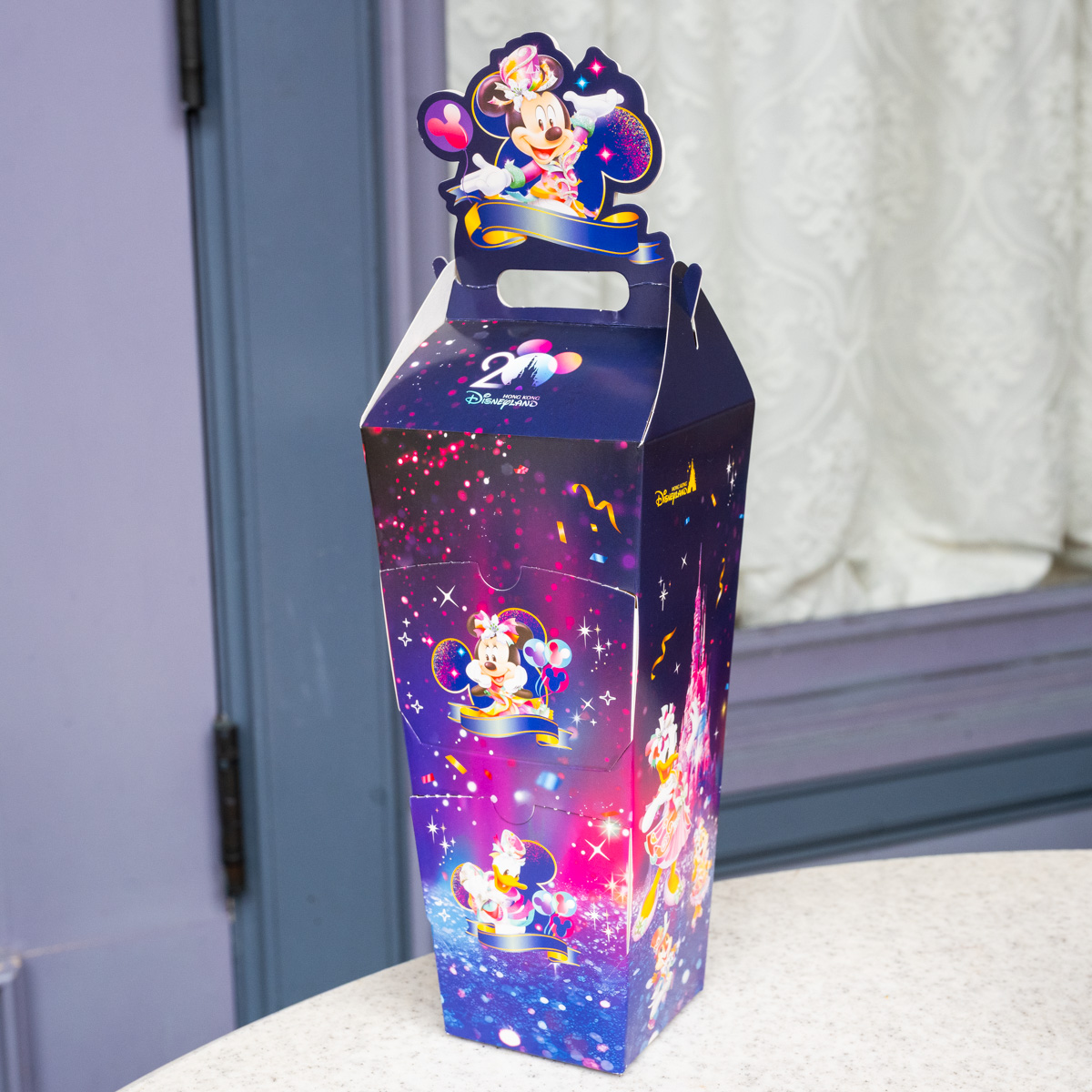 「ミッキー＆フレンズ」デザインの20周年ポップコーンスクープ