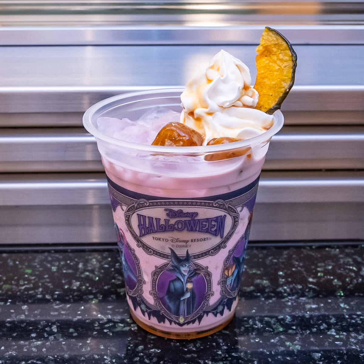 “ディズニー・ハロウィーン”スペシャルドリンク