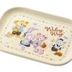東京ディズニーシー“ダッフィー＆フレンズの「ウィッシング・ウィングス」”キャラメルと洋梨のムースケーキ、スーベニアプレート付き